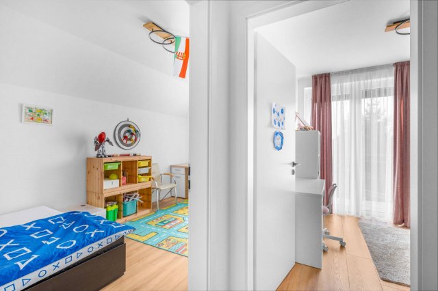 Eladó családi ház, Dunakeszin 169.9 M Ft, 5 szobás