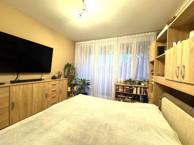 Eladó panellakás, Pécsett, Maléter Pál úton 49.9 M Ft