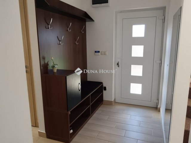 Eladó ikerház, Üllőn 112 M Ft, 4 szobás / költözzbe.hu