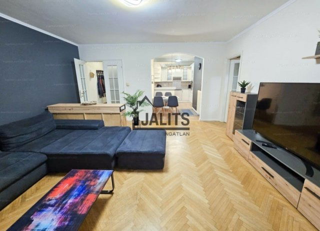 Kiadó téglalakás, albérlet, I. kerületben, Zsolt utcában