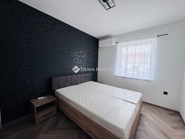 Eladó téglalakás, Harkányban 69.9 M Ft, 3 szobás