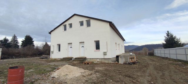 Eladó téglalakás, Tatabányán 67 M Ft, 4 szobás