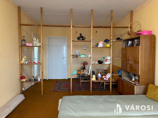 Eladó panellakás, Békésen 14.9 M Ft, 2 szobás