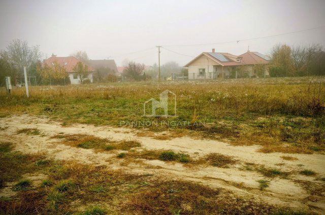Eladó telek, Sárszentmihályon 16.5 M Ft / költözzbe.hu