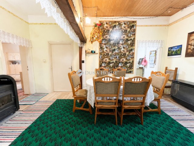 Eladó családi ház, Zsámbokon 49.9 M Ft, 4 szobás