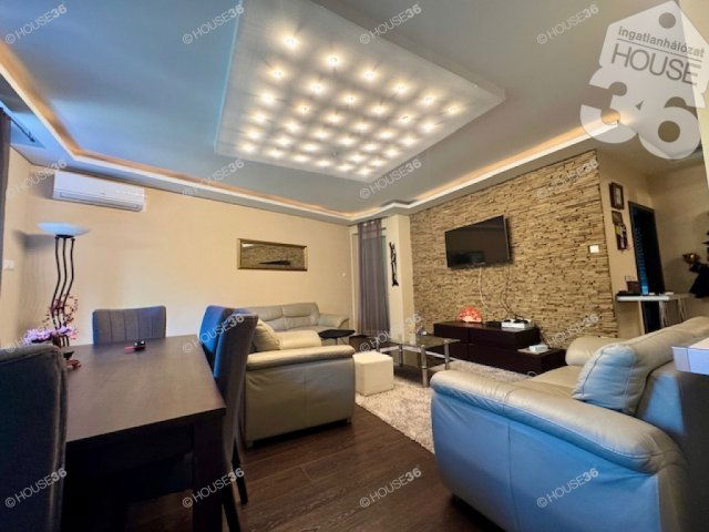 Kiadó téglalakás, albérlet, Kecskeméten 280 E Ft / hó