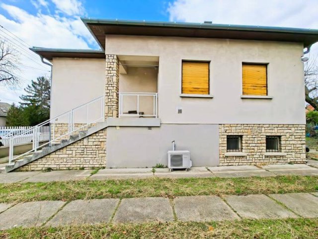 Eladó családi ház, Budapesten, XVI. kerületben 134.9 M Ft