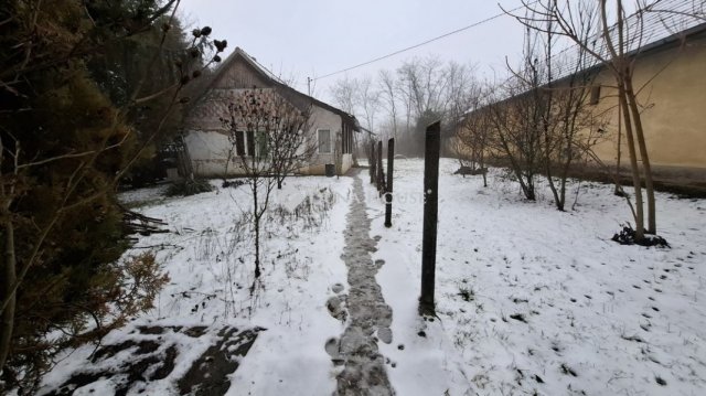 Eladó családi ház, Kókán 19.9 M Ft, 1 szobás