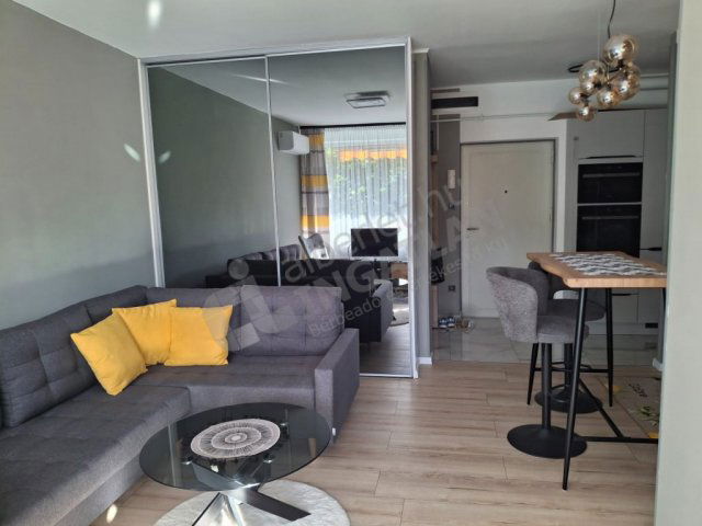 Kiadó téglalakás, albérlet, XII. kerületben, Csipke úton