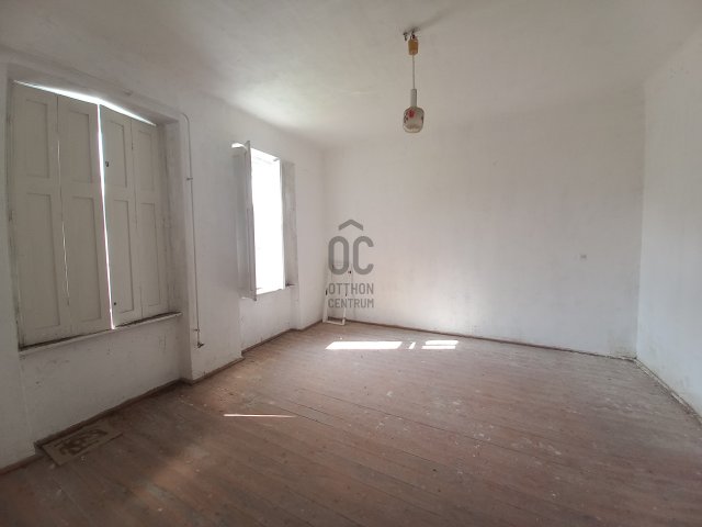 Eladó családi ház, Kéken 19.5 M Ft, 2 szobás