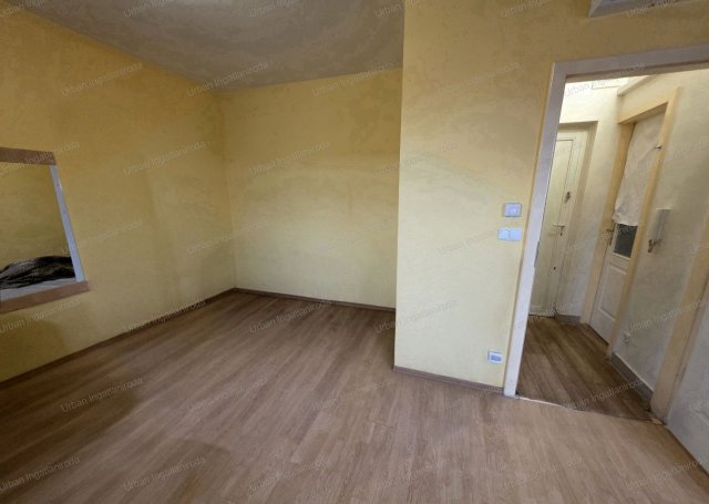 Eladó téglalakás, Budapesten, VIII. kerületben 51.9 M Ft