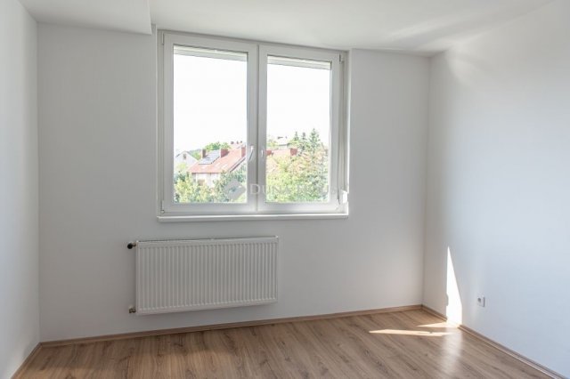 Eladó panellakás, Kincsesbányán 44.9 M Ft, 2 szobás