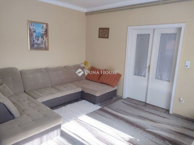 Eladó családi ház, Kecskeméten 115 M Ft, 5 szobás