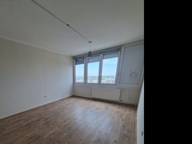 Kiadó panellakás, albérlet, Nyíregyházán 150 E Ft / hó