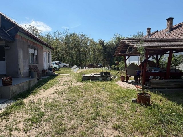 Eladó családi ház, Csévharaszton 67.9 M Ft, 5 szobás
