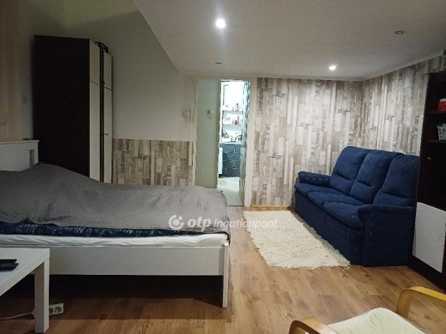 Eladó téglalakás, Budapesten, VII. kerületben 69.9 M Ft