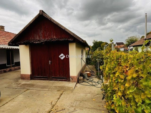 Eladó családi ház, Tápiószecsőn 29 M Ft, 2 szobás