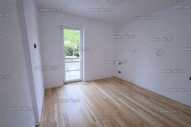 Eladó téglalakás, Budapesten, II. kerületben 105 M Ft, 2 szobás