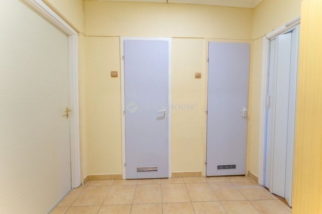 Eladó panellakás, Budapesten, XXI. kerületben 62 M Ft, 3 szobás