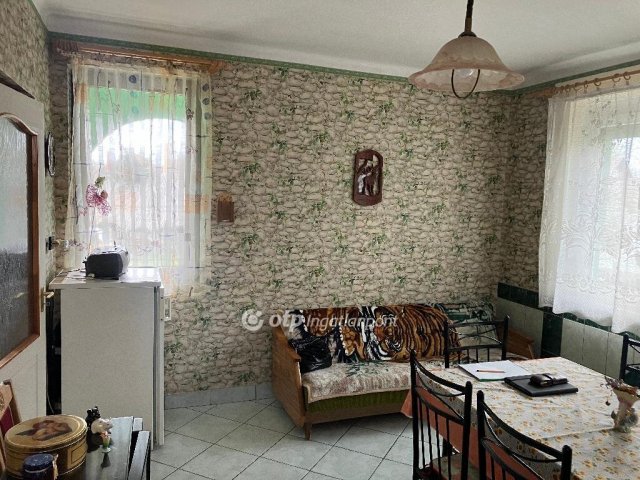Eladó családi ház, Cibakházán 35 M Ft, 3 szobás