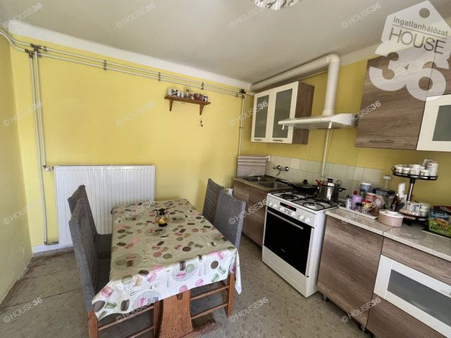 Eladó családi ház, Nagykőrösön 63.5 M Ft, 3 szobás