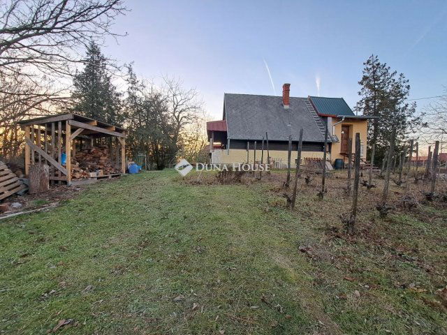 Eladó családi ház, Lovasberényben 29.9 M Ft, 2 szobás