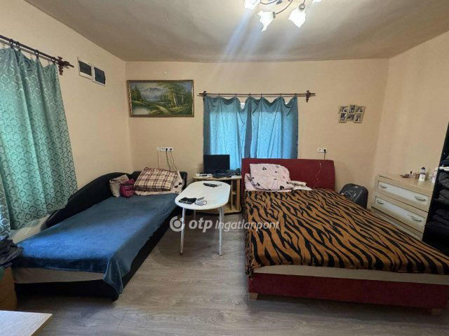 Eladó családi ház, Monostorpályin 29.999 M Ft, 2 szobás