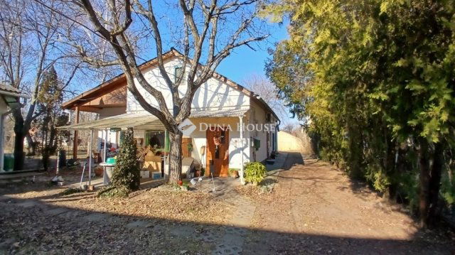 Eladó családi ház, Kecskeméten 107.95 M Ft, 3 szobás