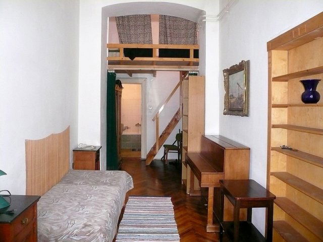 Kiadó téglalakás, albérlet, IX. kerületben, Liliom utcában