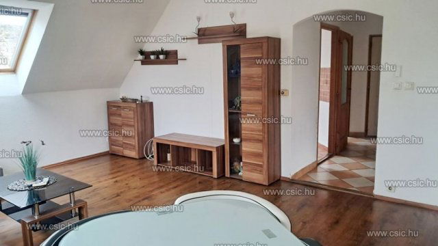 Eladó téglalakás, Budapesten, IV. kerületben 79 M Ft, 3 szobás