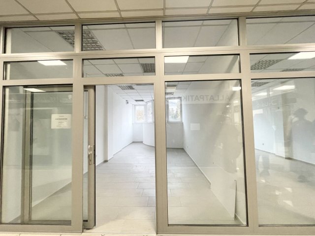 Kiadó üzlethelyiség, Budapesten, II. kerületben 250 E Ft / hó