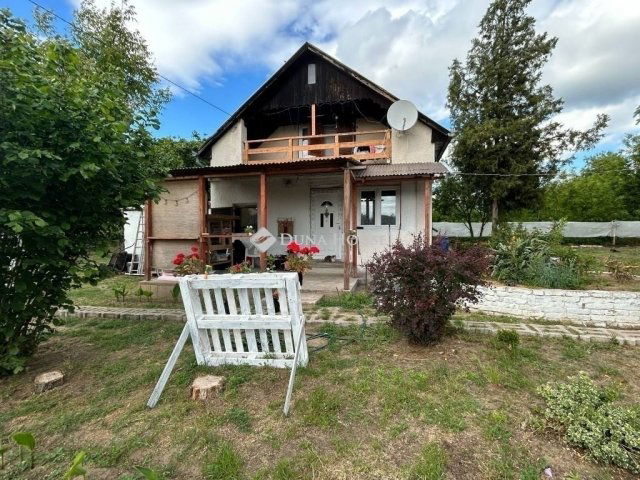 Eladó családi ház, Monoron 31.5 M Ft, 4 szobás