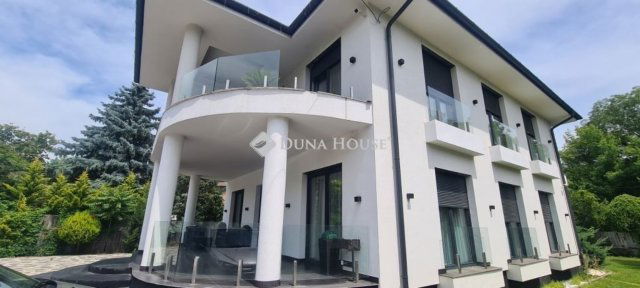 Eladó családi ház, Budapesten, III. kerületben 290 M Ft