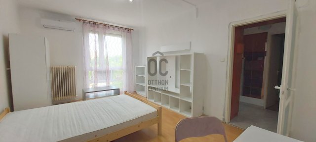 Kiadó panellakás, albérlet, Pécsett, Enyezd úton 130 E Ft / hó
