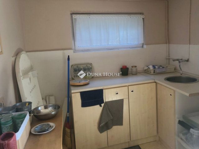 Eladó nyaraló, Pilisszántón 64.5 M Ft, 2 szobás