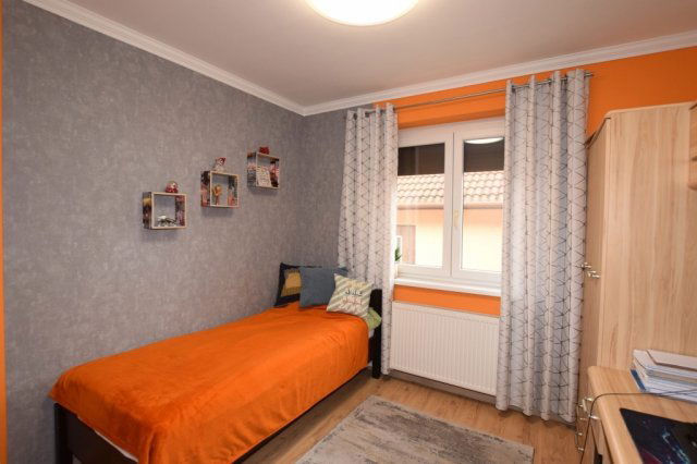 Eladó családi ház, Mikepércsen 129 M Ft, 4 szobás