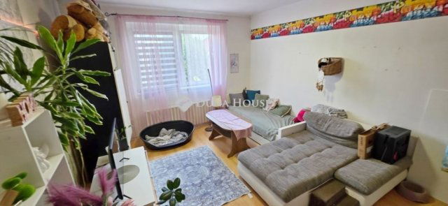 Eladó családi ház, Szombathelyen 85 M Ft, 5 szobás