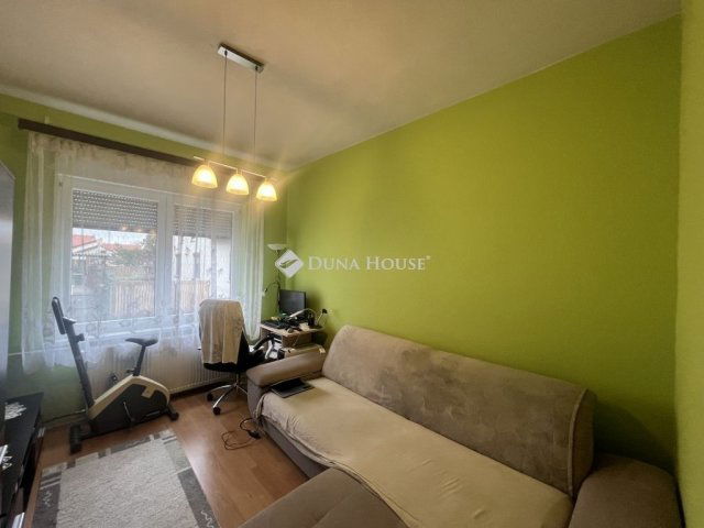 Eladó családi ház, Budapesten, XV. kerületben 179 M Ft, 3 szobás