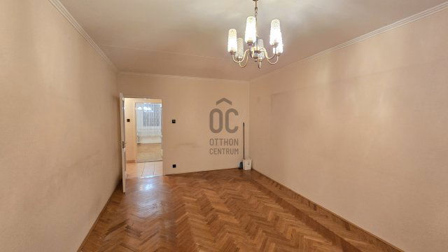 Eladó panellakás, Nyíregyházán 49 M Ft, 3 szobás