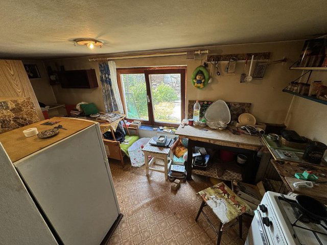 Eladó családi ház, Pomázon 13.5 M Ft, 2 szobás
