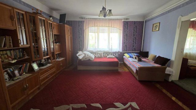 Eladó családi ház, Baján 41 M Ft, 5 szobás