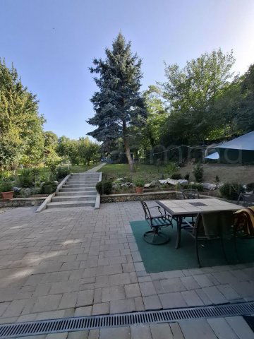 Eladó családi ház, Miskolcon 127.9 M Ft, 6 szobás