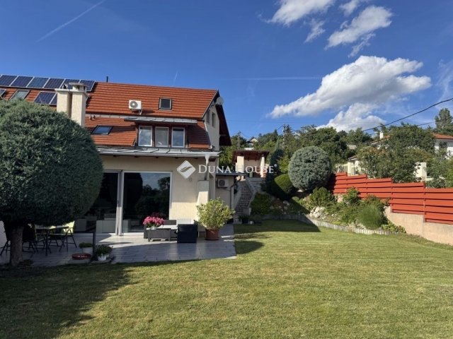 Eladó ikerház, Szentendrén 219 M Ft, 5 szobás