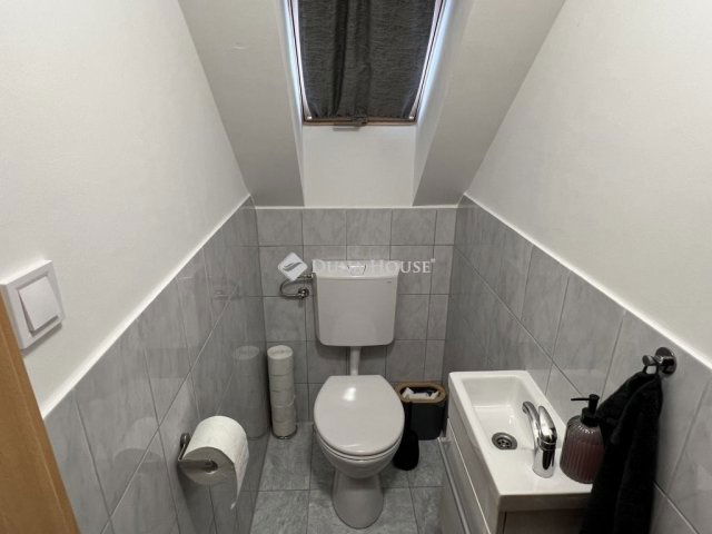 Eladó családi ház, Baracskán 36 M Ft, 3 szobás