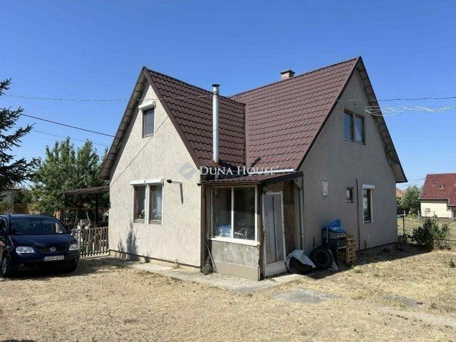 Eladó családi ház, Inárcson 69.9 M Ft, 7 szobás