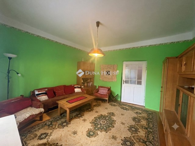 Eladó családi ház, Farmoson 40 M Ft, 3 szobás