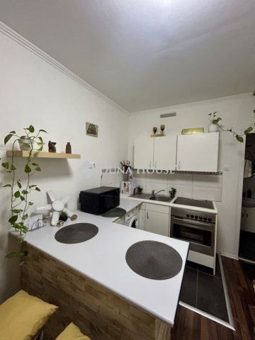 Eladó üzlethelyiség, Budapesten, VIII. kerületben 33.6 M Ft