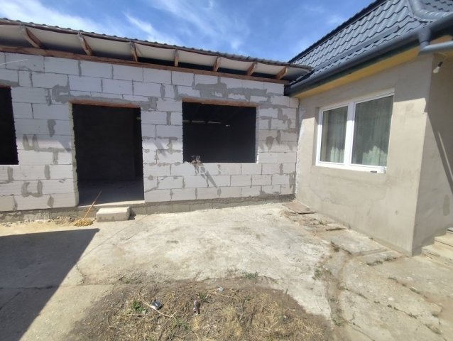 Eladó családi ház, Pilisen 46 M Ft, 2 szobás