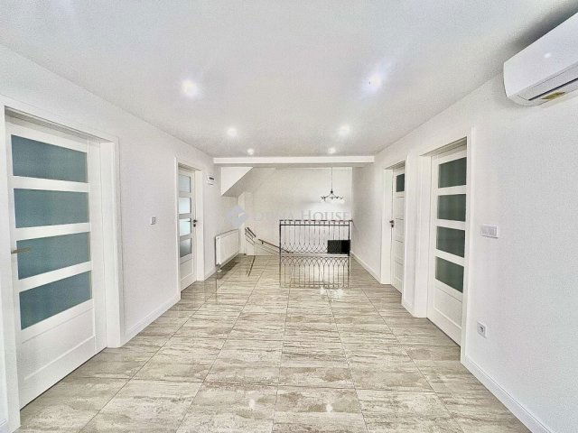 Eladó családi ház, Miskolcon 190 M Ft, 5 szobás