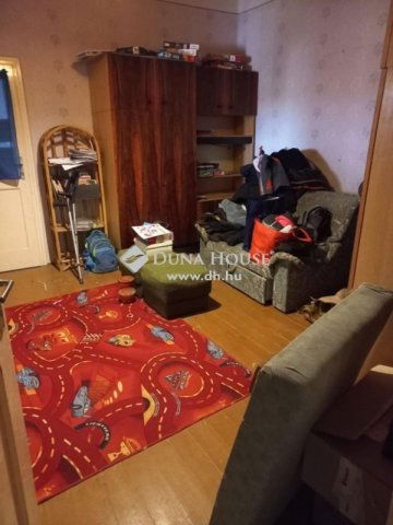 Eladó családi ház, Báron 24.5 M Ft, 4 szobás
